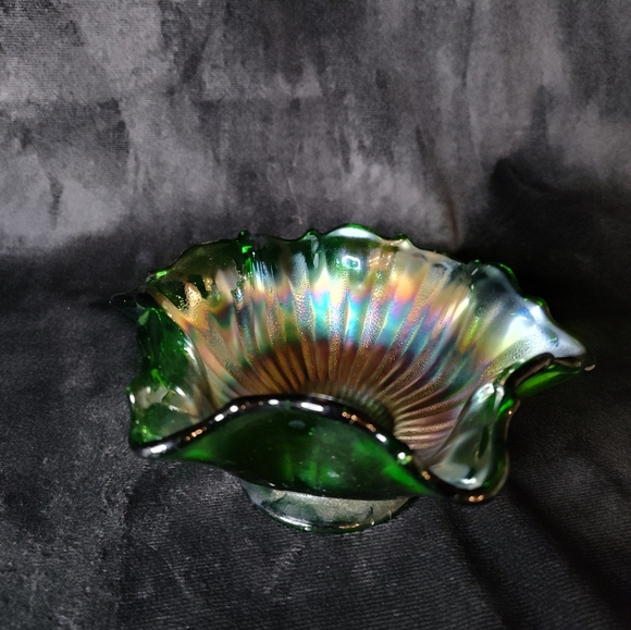 Early 1900's Fenton Carnival Glass Stippled Rays Tri Corner Bowl - Picture 4 of 7